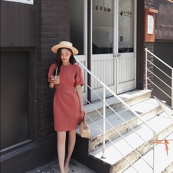 Dress - Picture 3 of 3